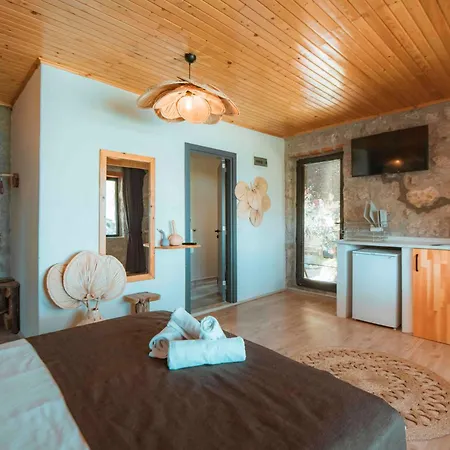 Yoruk Evi (adults Only) Penzion 3*
