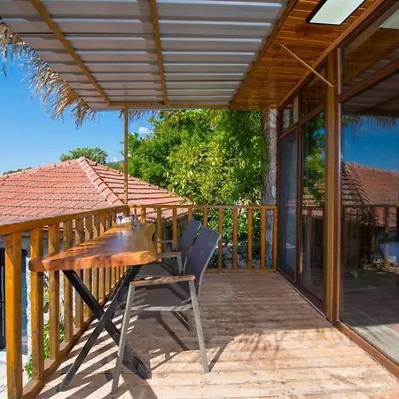 Yoruk Evi (adults Only) Affittacamere 3*