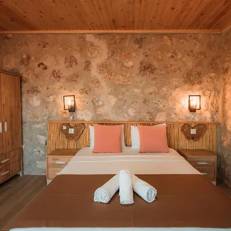 Yoruk Evi (adults Only) Affittacamere 3*